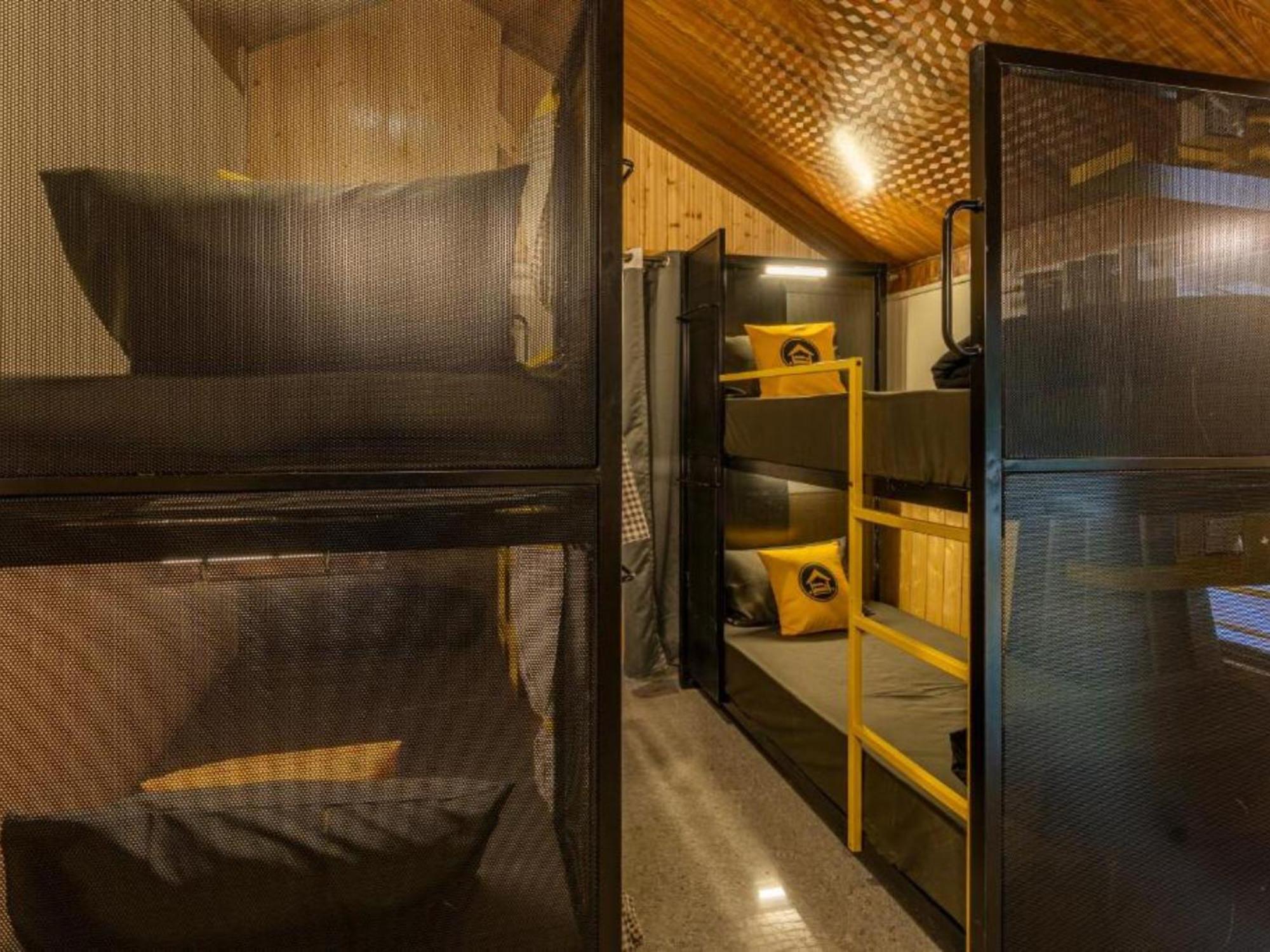 The Hosteller Kasol, Riverside Quarto foto